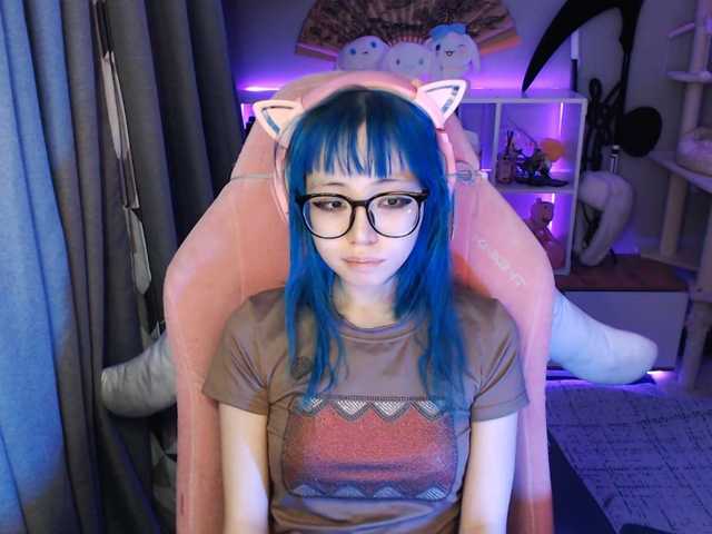 GertieCoach live cam on BongaCams