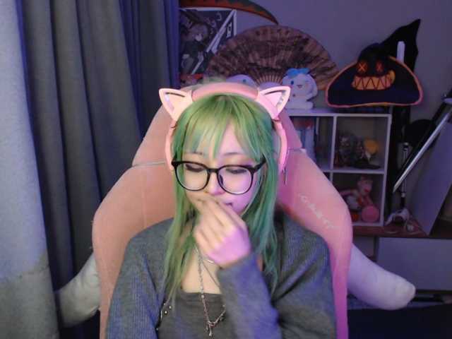 GertieCoach live cam on BongaCams