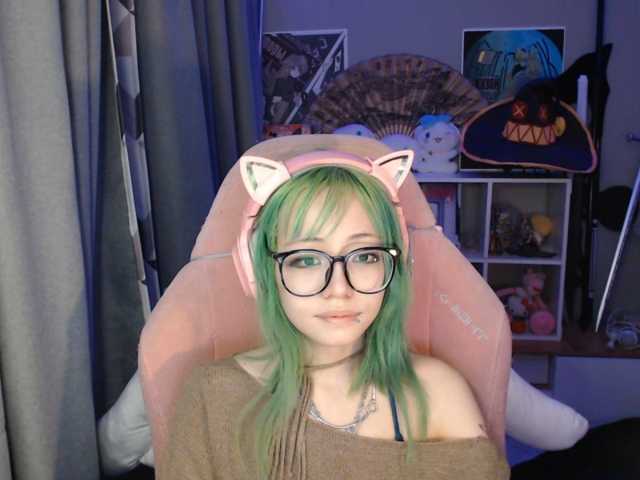 GertieCoach live cam on BongaCams