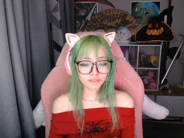 GertieCoach live cam on BongaCams