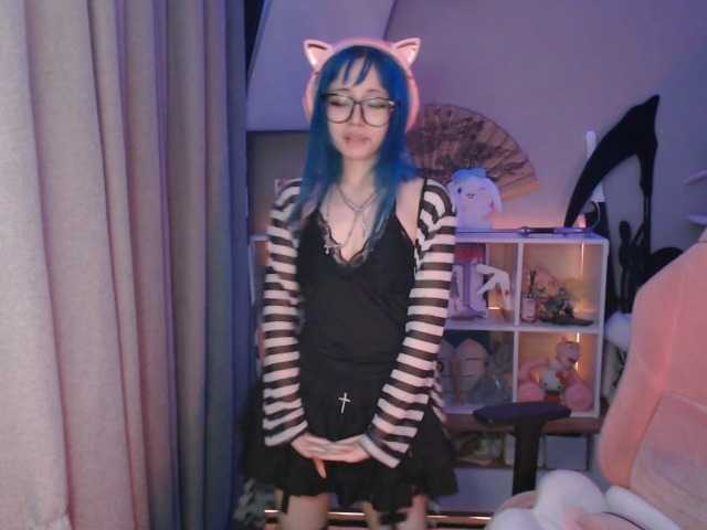 GertieCoach live cam on BongaCams