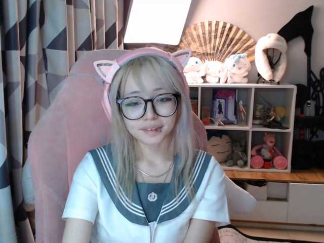 GertieCoach live cam on BongaCams