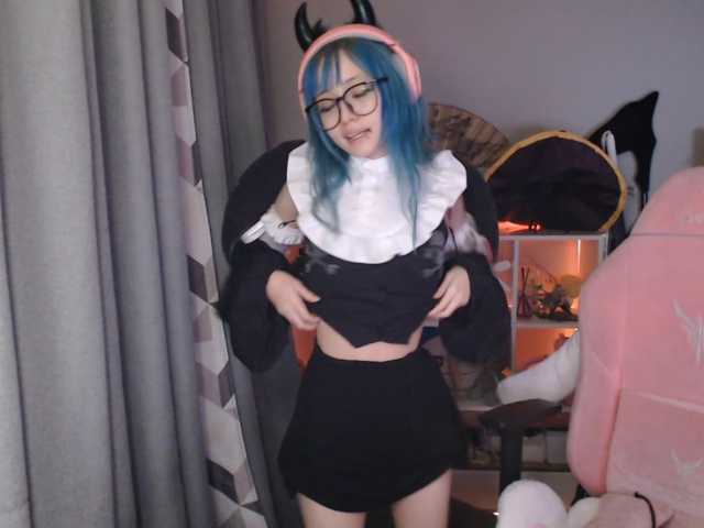 GertieCoach live cam on BongaCams