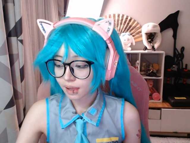 GertieCoach live webcam show
