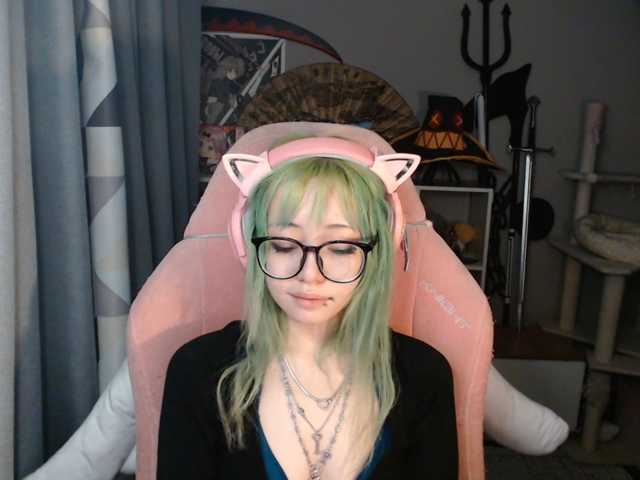 GertieCoach live cam on BongaCams