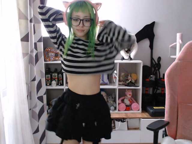 GertieCoach live cam on BongaCams