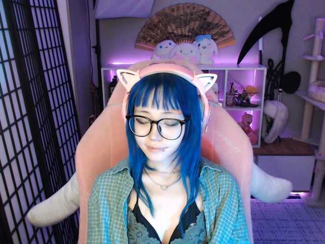 GertieCoach live cam on BongaCams