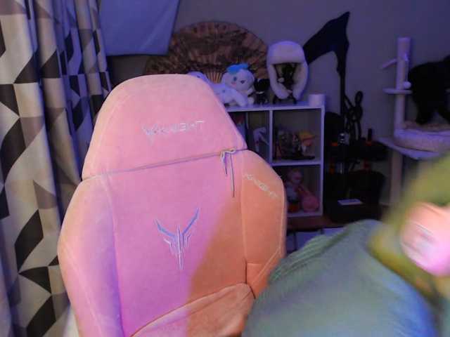 GertieCoach live cam on BongaCams