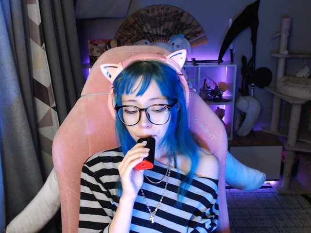 GertieCoach live cam on BongaCams