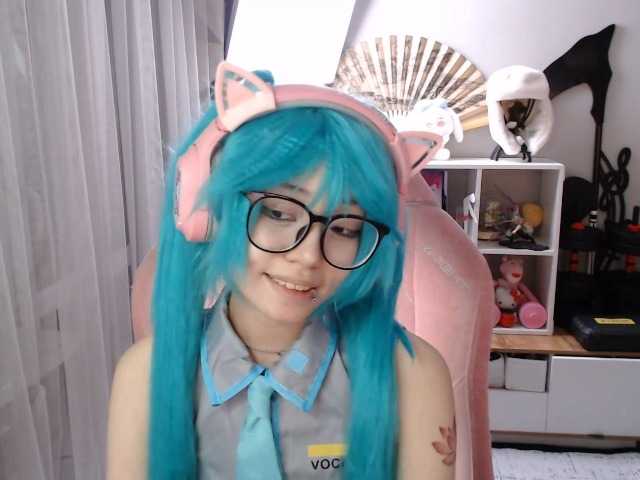 GertieCoach live cam on BongaCams