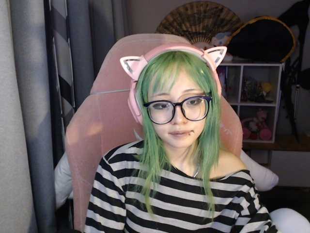 GertieCoach live cam on BongaCams