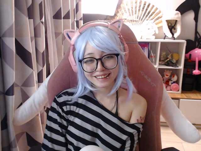 GertieCoach live cam on BongaCams
