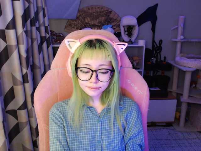 GertieCoach live cam on BongaCams