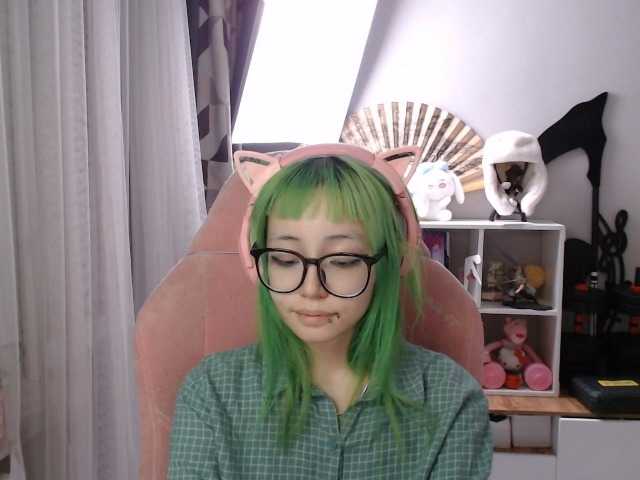 GertieCoach live cam on BongaCams
