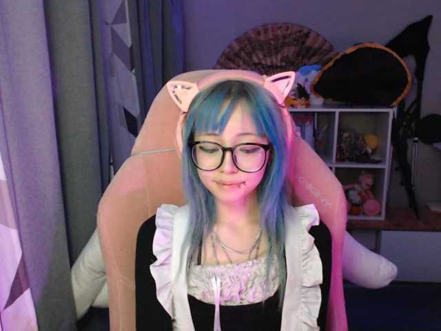 GertieCoach live cam on BongaCams