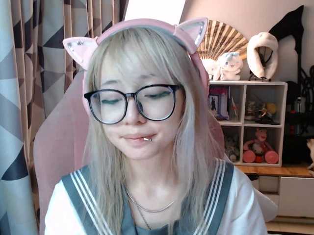 GertieCoach live cam on BongaCams