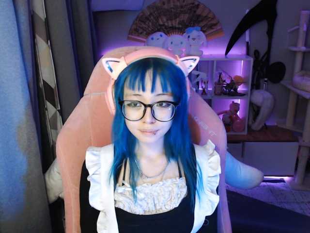 GertieCoach live cam on BongaCams