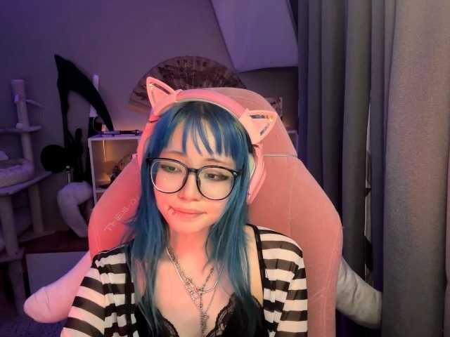 GertieCoach live cam on BongaCams