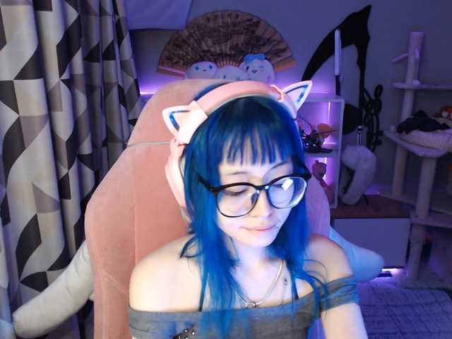 GertieCoach live cam on BongaCams