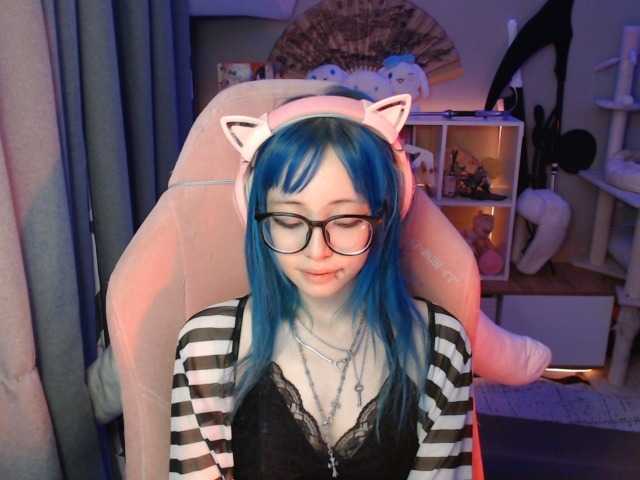 GertieCoach live cam on BongaCams