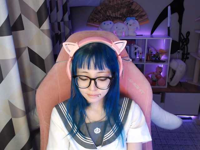 GertieCoach live cam on BongaCams