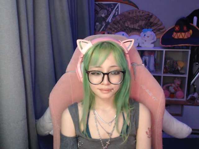 GertieCoach live cam on BongaCams