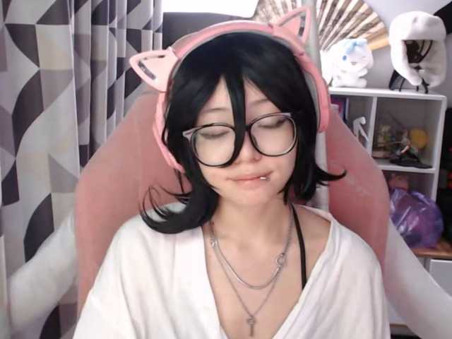 GertieCoach live cam on BongaCams