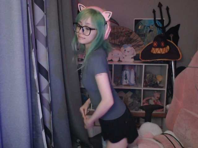 GertieCoach live cam on BongaCams