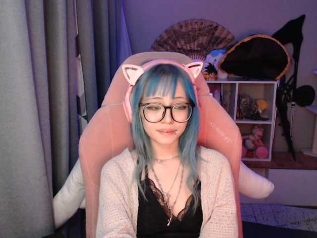 GertieCoach live cam on BongaCams
