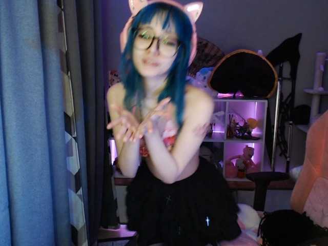 GertieCoach live cam on BongaCams