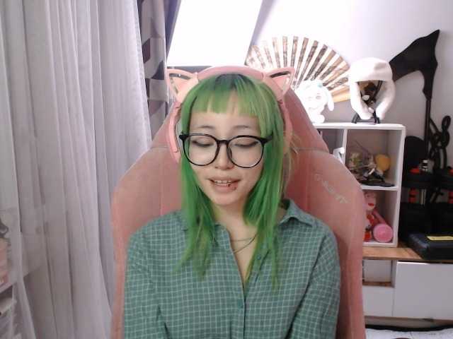 GertieCoach live cam on BongaCams