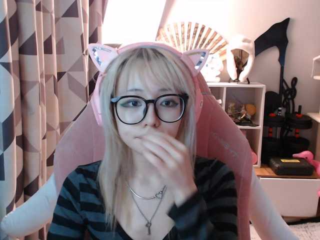GertieCoach live cam on BongaCams