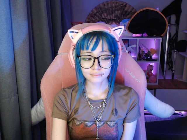 GertieCoach live cam on BongaCams