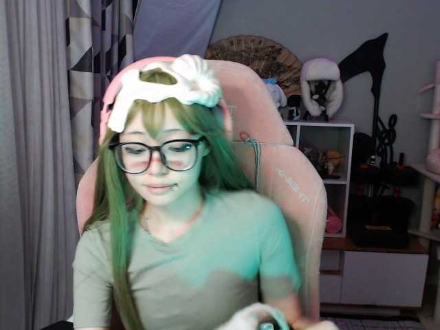 GertieCoach live cam on BongaCams