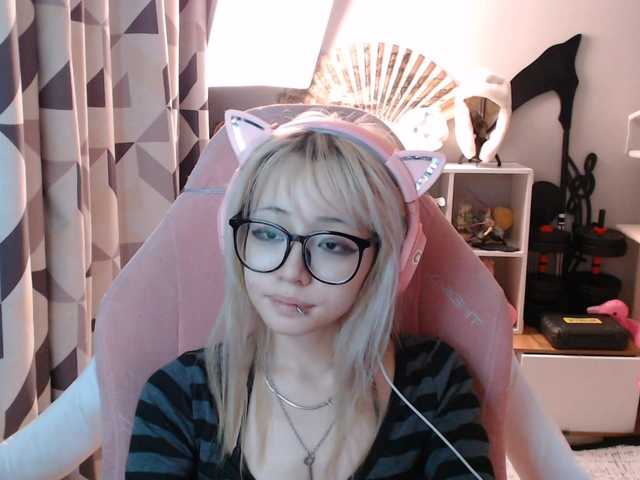 GertieCoach live cam on BongaCams