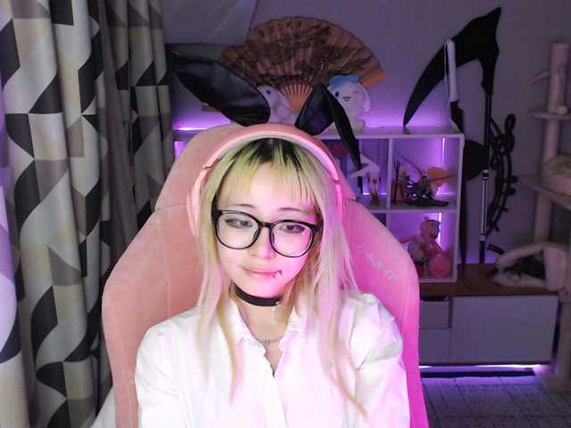 GertieCoach live cam on BongaCams