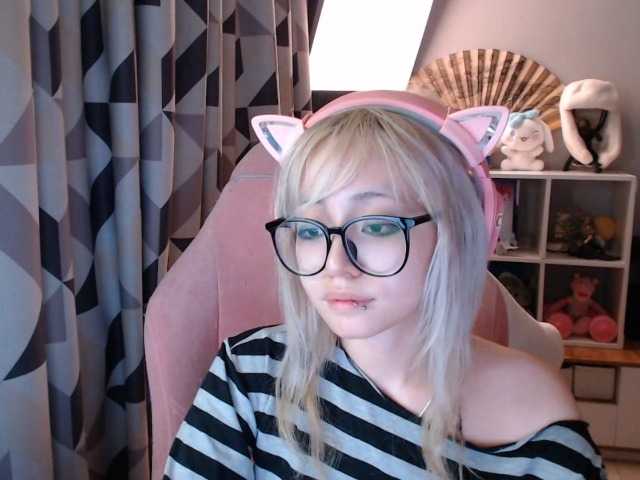 GertieCoach live cam on BongaCams