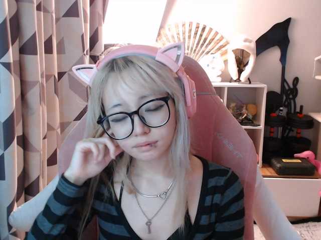 GertieCoach live cam on BongaCams