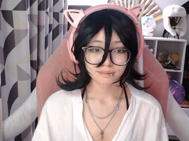 GertieCoach live cam on BongaCams