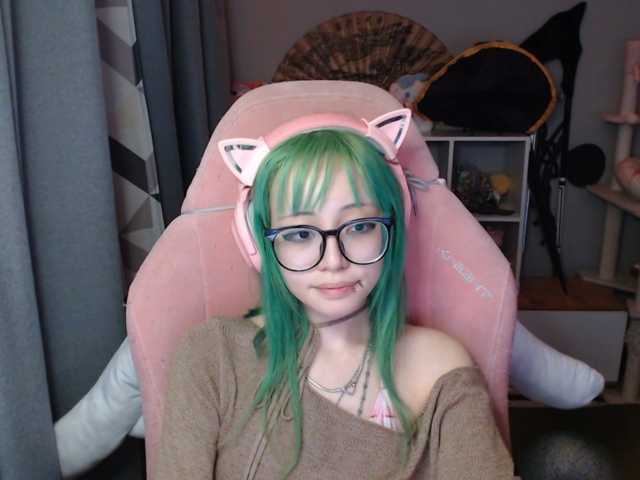 GertieCoach live cam on BongaCams