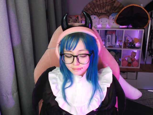 GertieCoach live cam on BongaCams