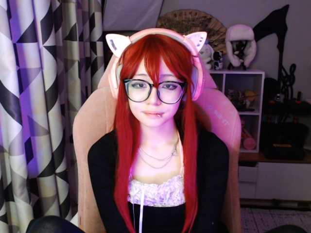 GertieCoach live cam on BongaCams