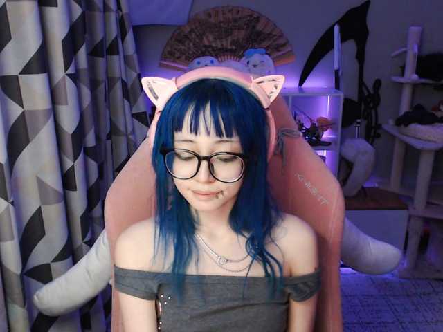 GertieCoach live cam on BongaCams