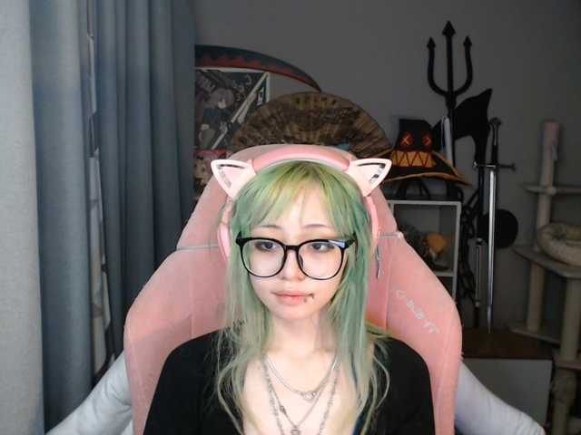 GertieCoach live cam on BongaCams