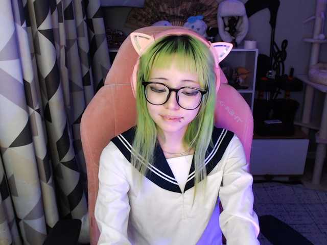 GertieCoach live cam on BongaCams