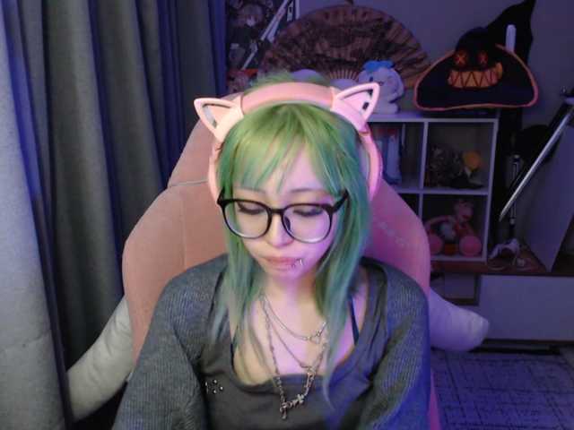 GertieCoach live cam on BongaCams