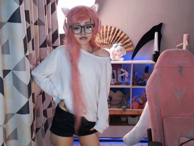 GertieCoach live cam on BongaCams