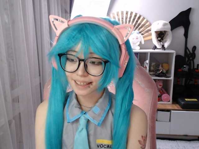 GertieCoach live cam on BongaCams