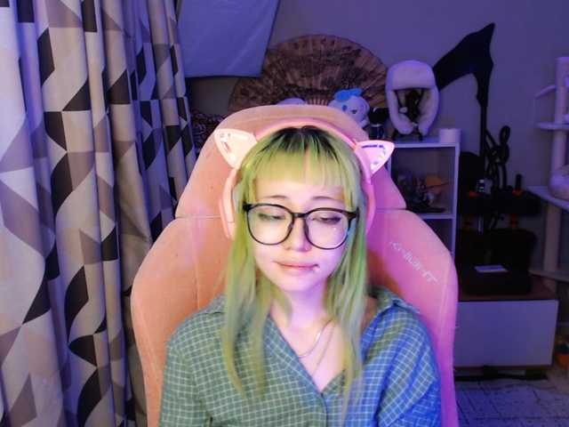 GertieCoach live cam on BongaCams