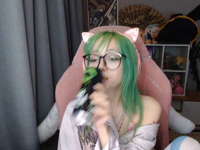 GertieCoach live cam on BongaCams